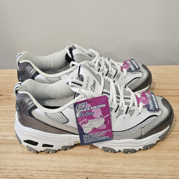NIB Skechers D'Lites Women's White, Charcoal & Silver Sneakers Size-7 - Picture 2 of 16